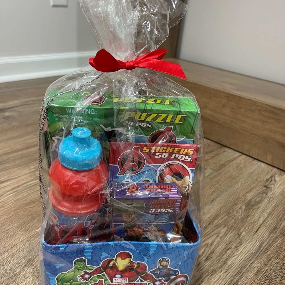 Avengers Kids Toy Gift Set with Puzzle and Stickers